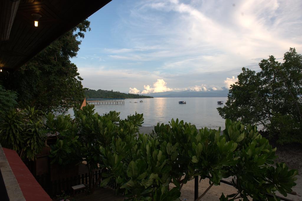 Happy Gecko Dive Resort Bunaken Esterno foto